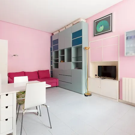 Apartamento Guesthost - Isola Cosy Pink