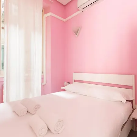 アパート Pink Isola Flat *